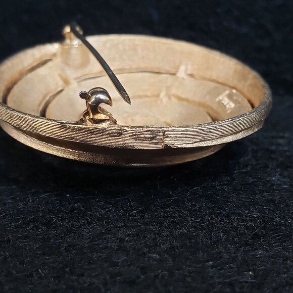 Vintage Crown Trifari Gold-Tone Spiral Swirl Brooch Pin 2" Round - Picture 10 of 12